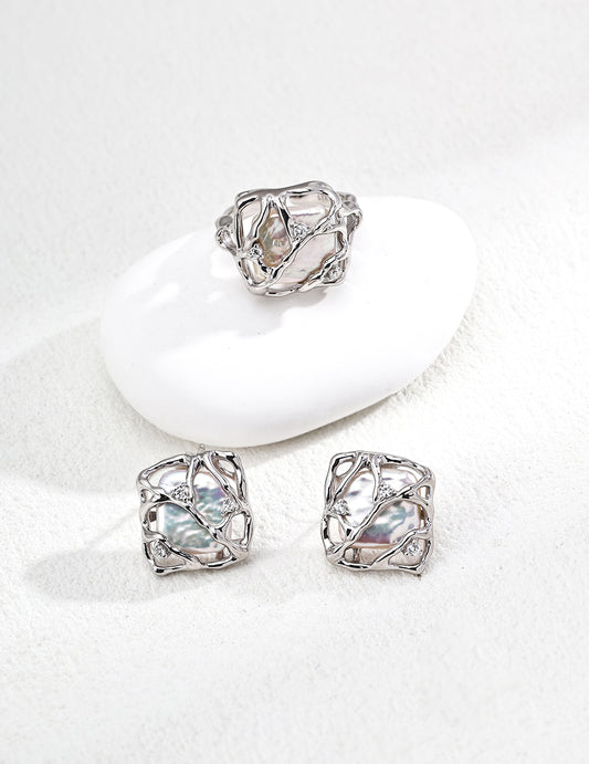 Sterling silver ring with natural pearl and zirconia – RXYJewelry