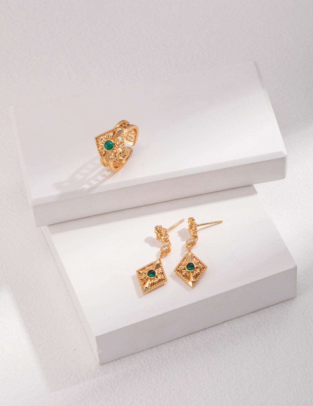 Sterling Silver Green Zircon Ring - RXYjewelry